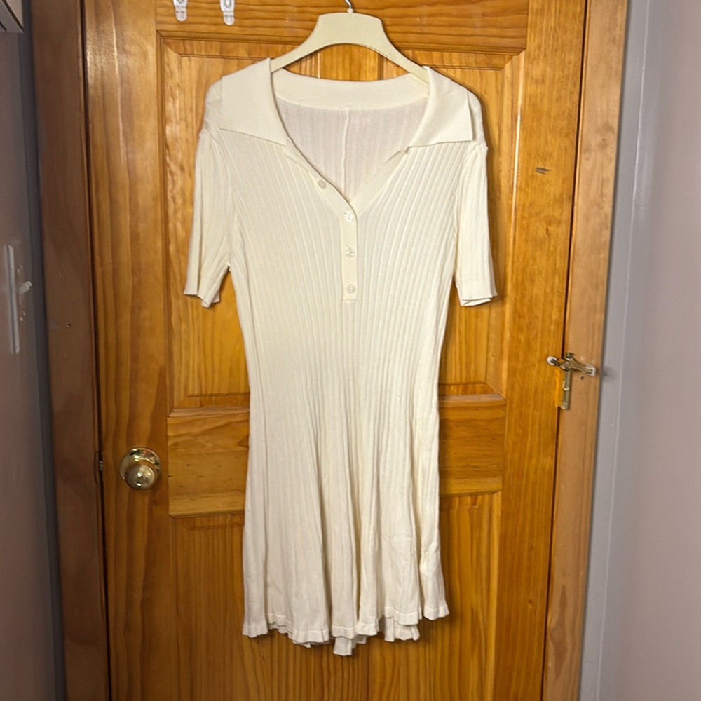 New(but no tags) white dress.